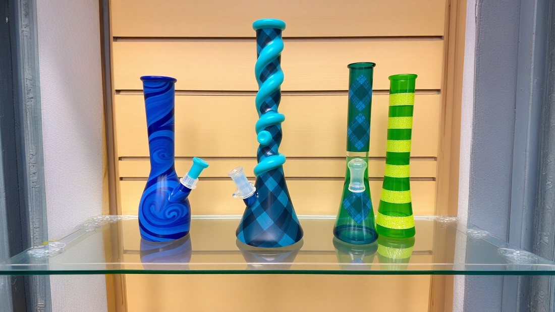 Understanding Different Bong Materials: A Comparison of Glass, Acrylic, and Silicone Bongs